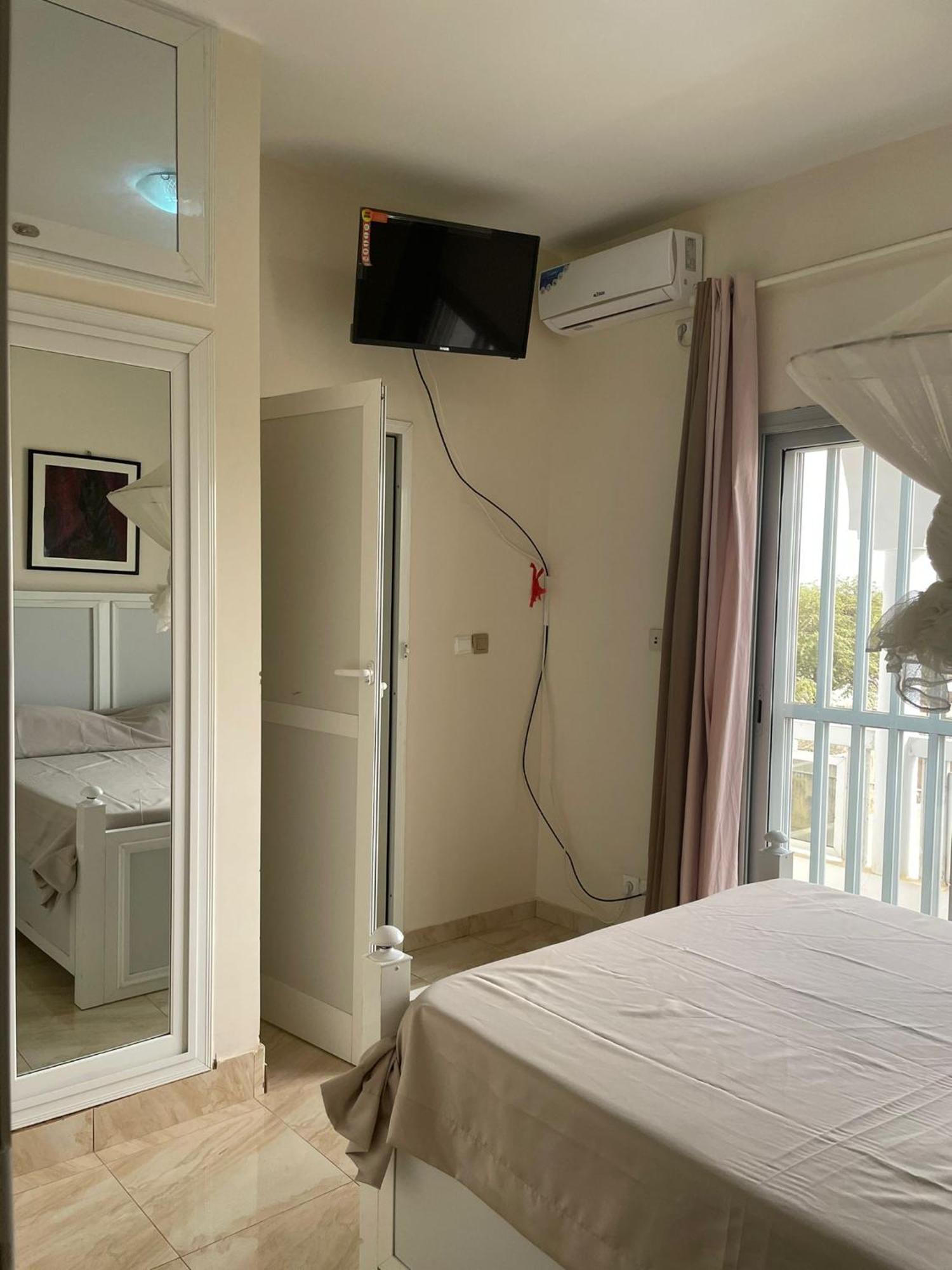 Residence Saint James Somone Esterno foto